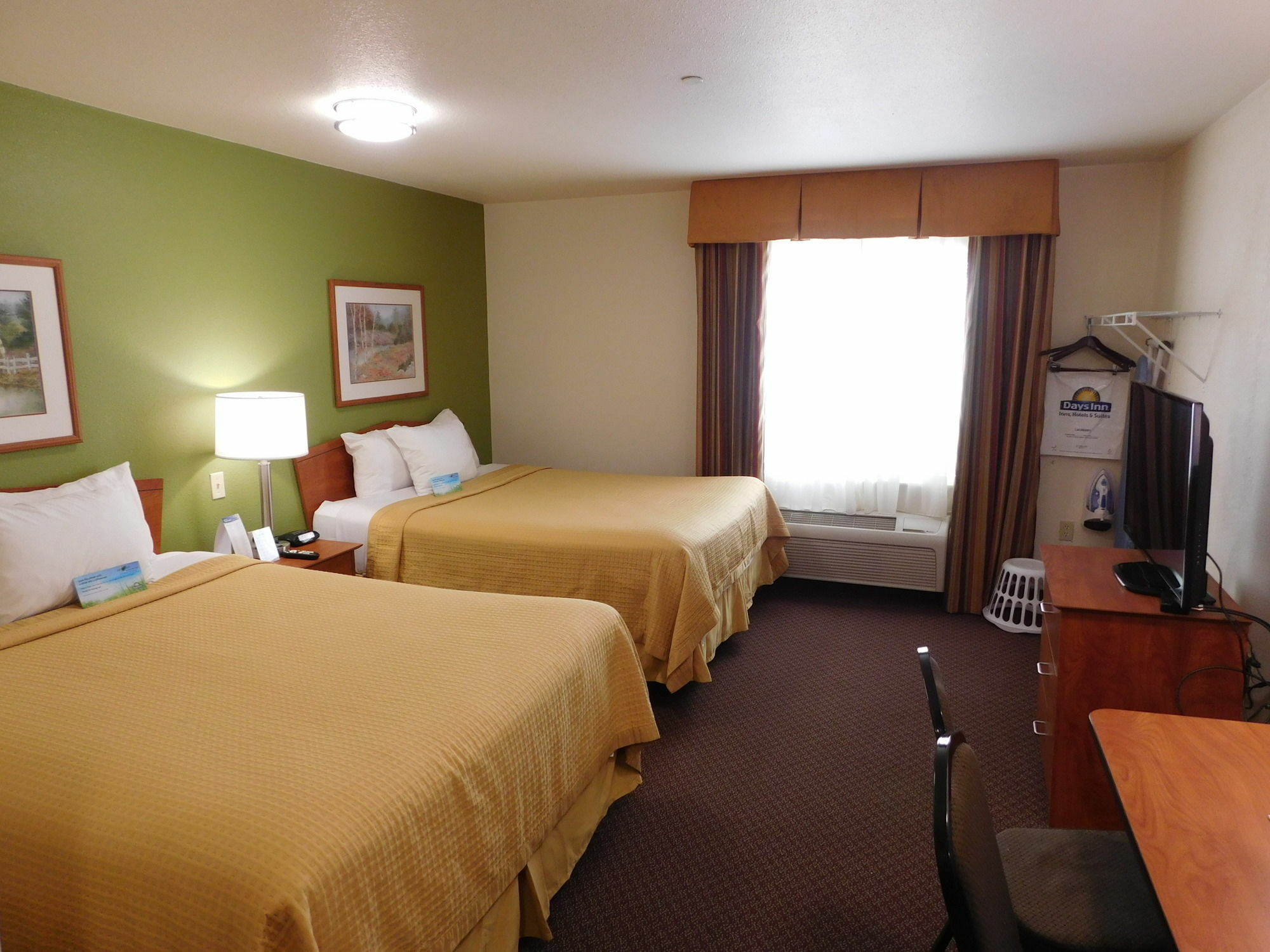 Days Inn & Suites By Wyndham Rochester South Extérieur photo