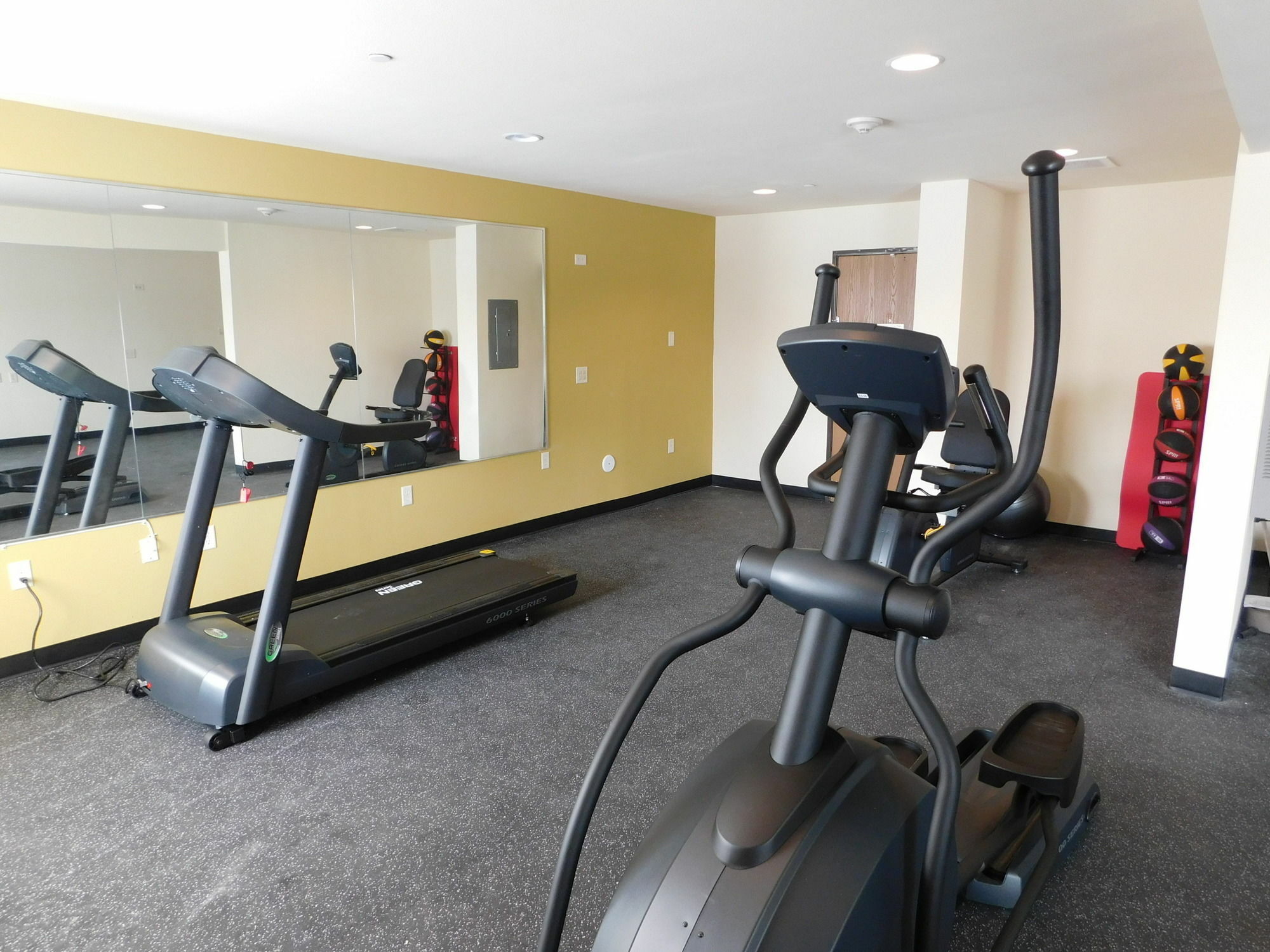 Days Inn & Suites By Wyndham Rochester South Extérieur photo
