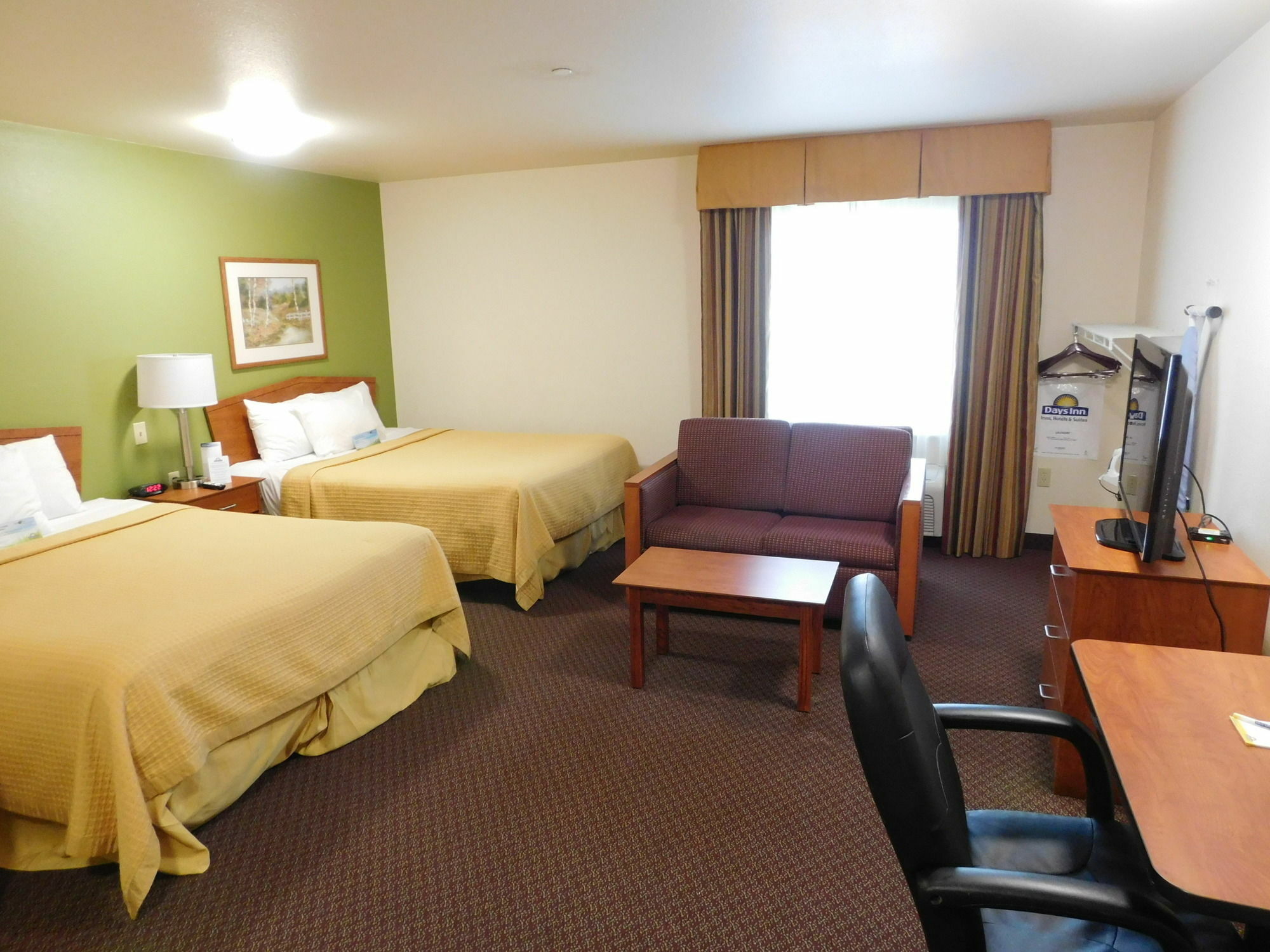 Days Inn & Suites By Wyndham Rochester South Extérieur photo